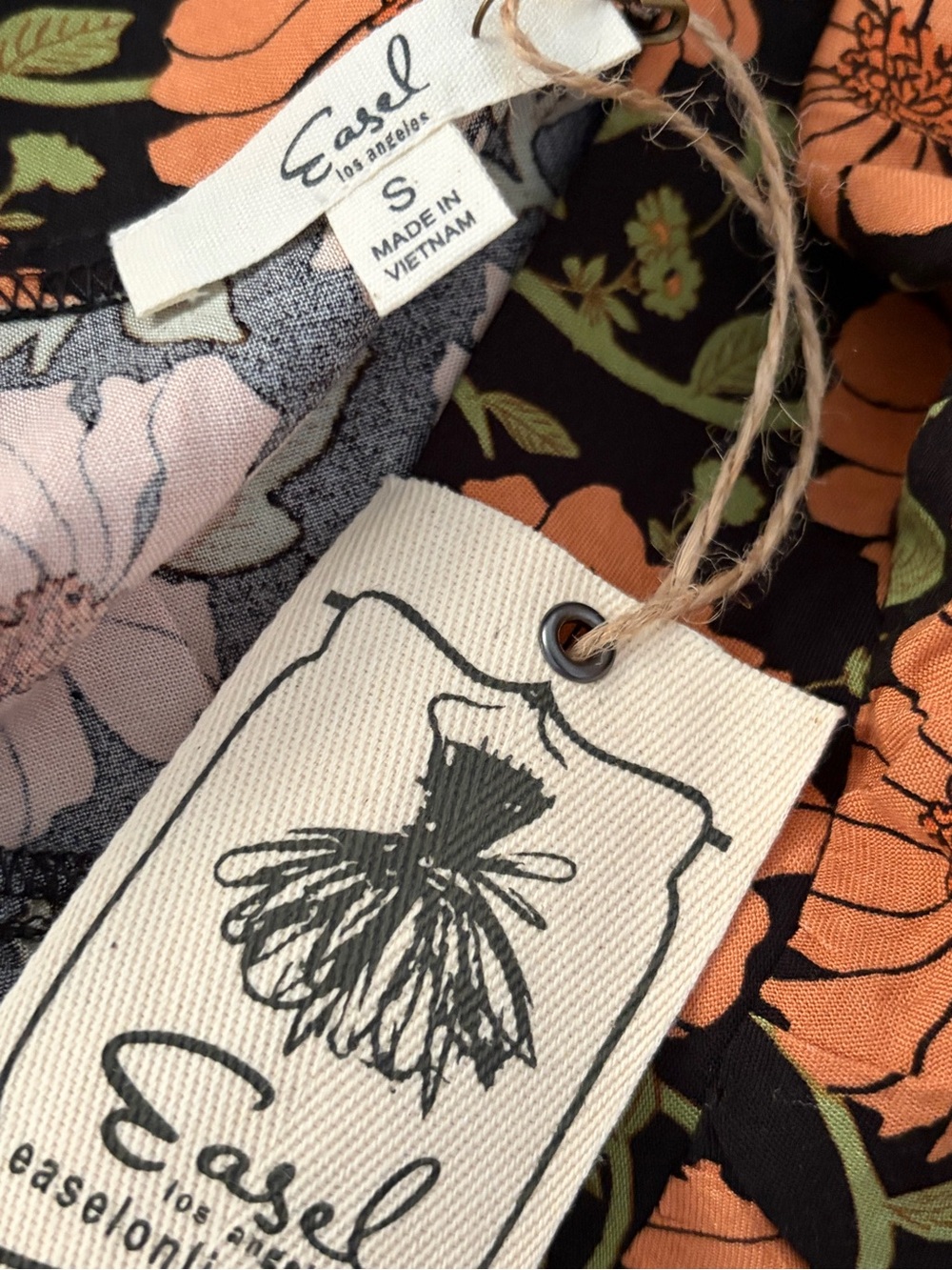 NWT Easel Size Small Floral Dress - Picture 4 of 5